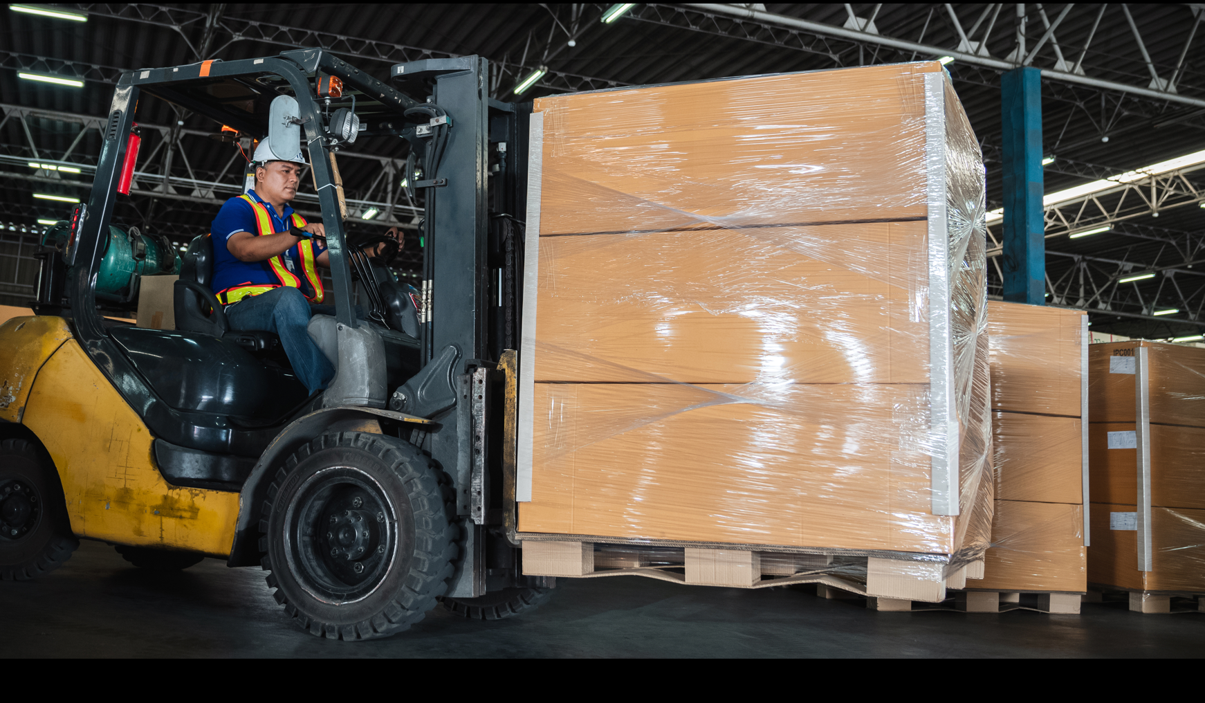 properly loading pallets of products